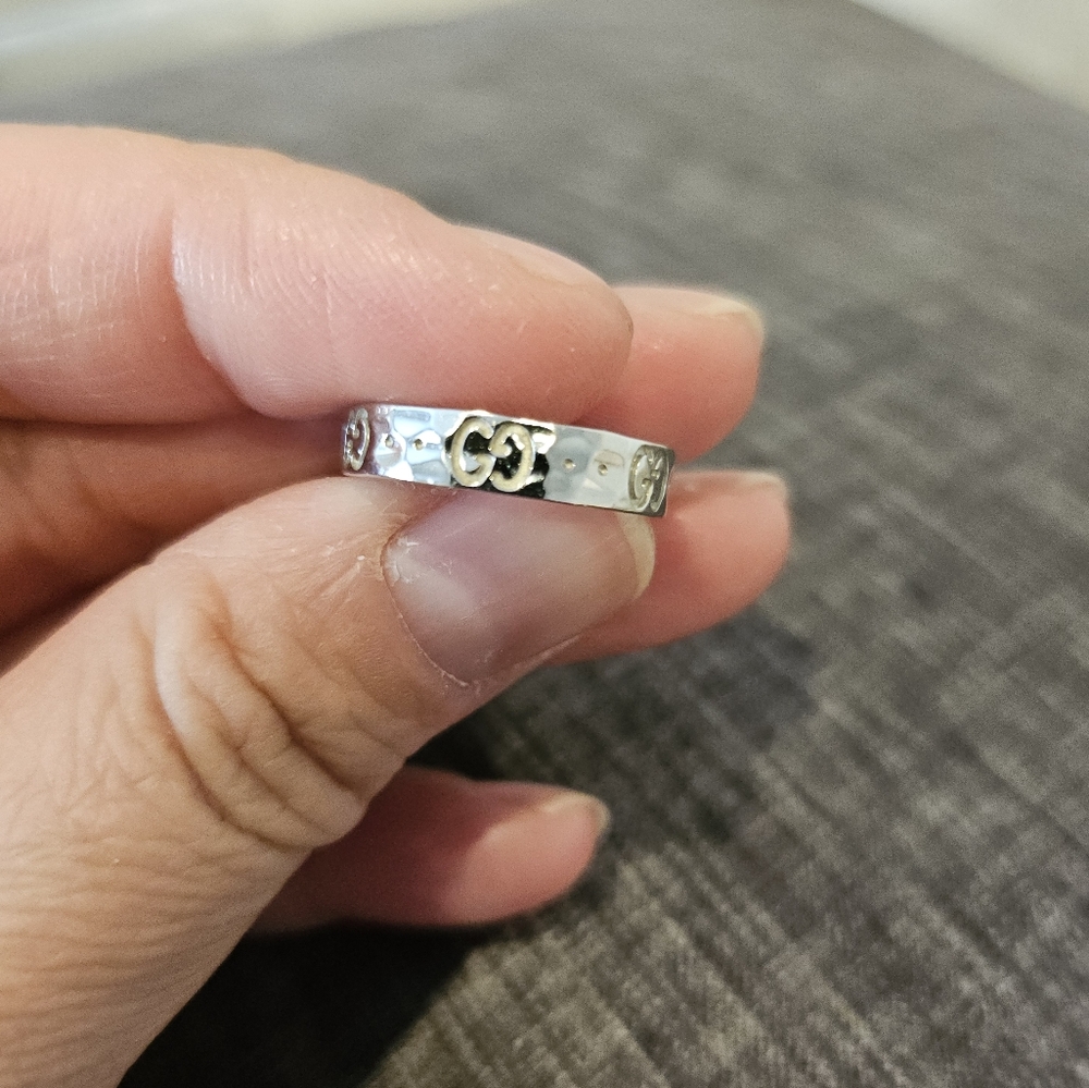 Authentic Gucci 18k white gold ring size 6 - Picture 3 of 13